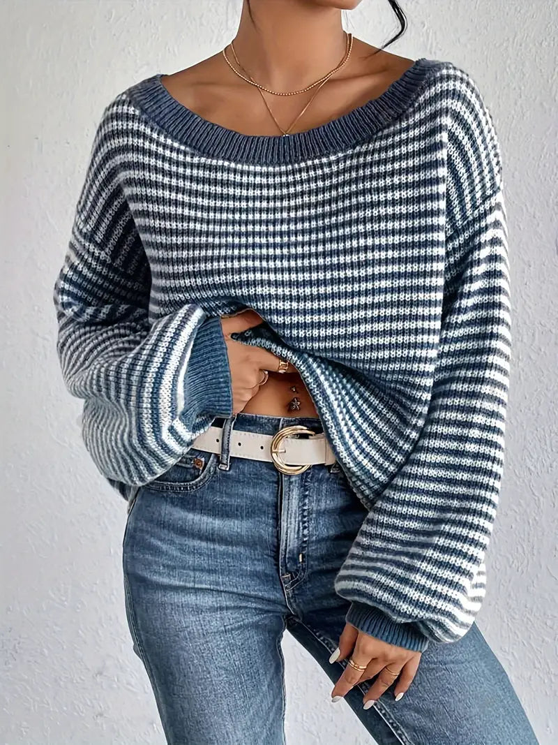 Knitted jumper with loose fit fork