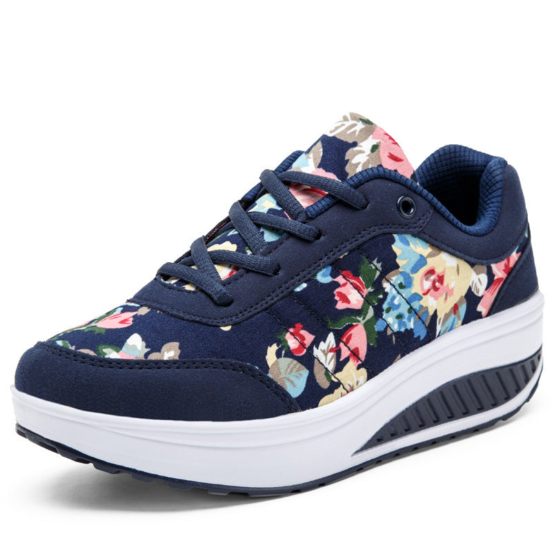 Canvas shoes with floral print