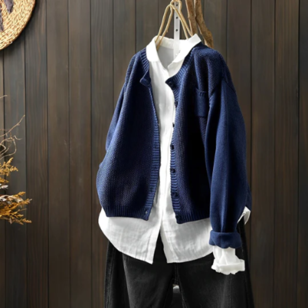 Women - Cardigan - Cozy Knit - Stylish Winter Layering Essential