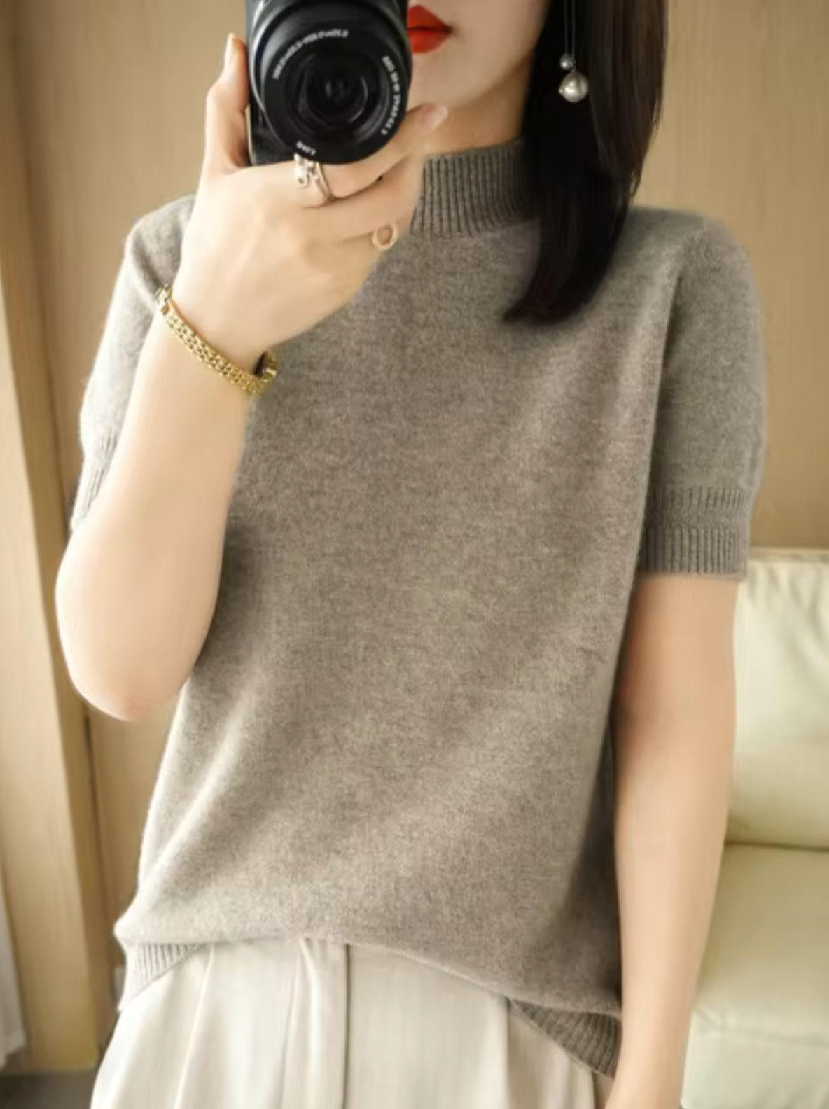 Short-sleeved knitted turtleneck jumper