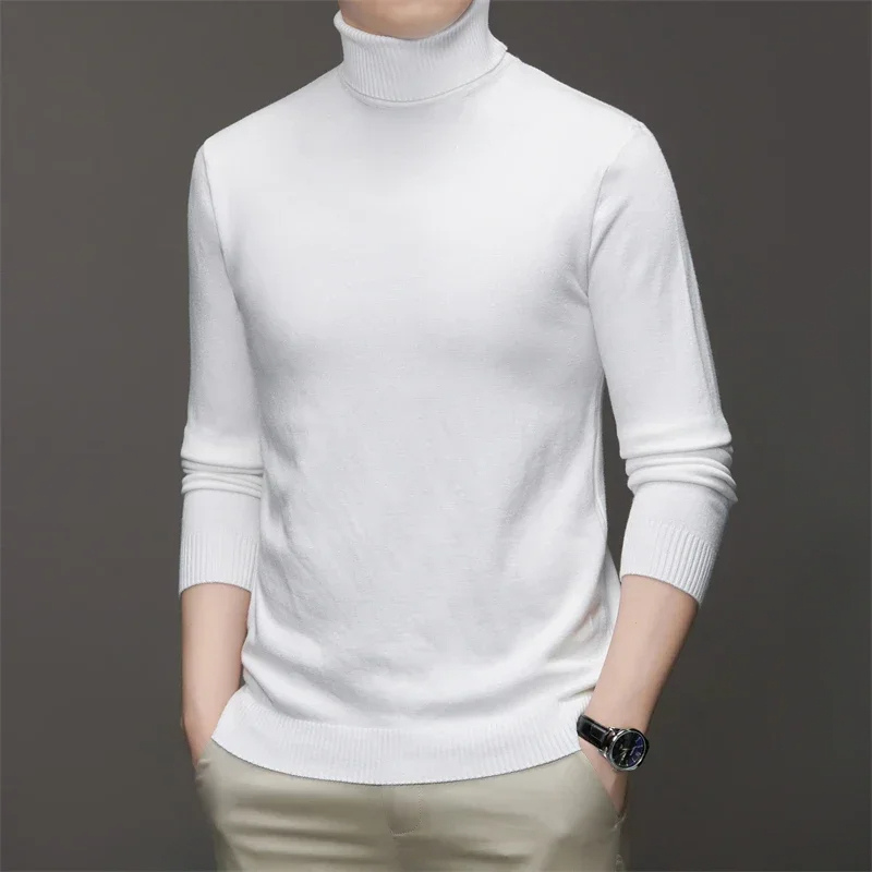 Lightweight turtleneck jumper for every season