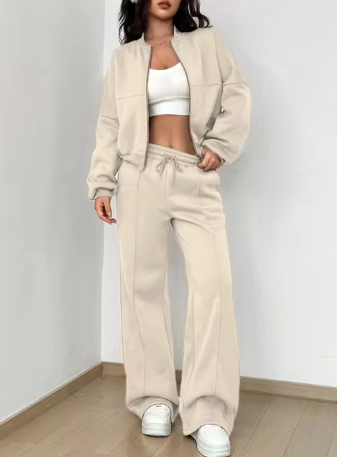 Set of jacket and zipped sweatpants