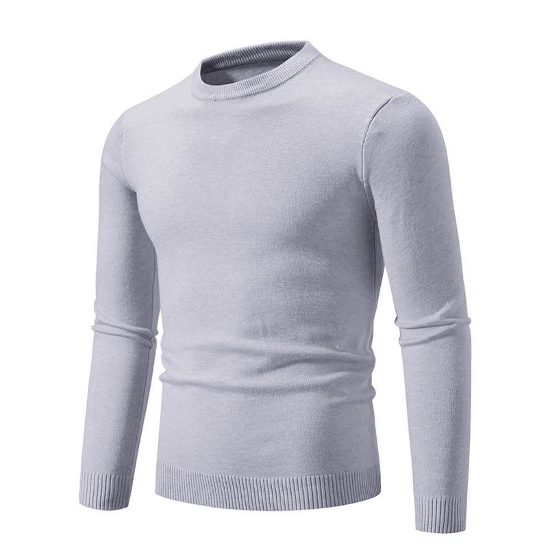 Simple round neck men's jumper with comfortable cut