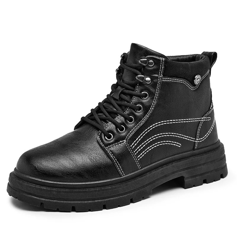 Boots with contrast stitching and padded collar