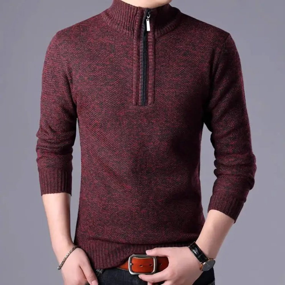 Stylish knitted pullover with zip and stand-up collar