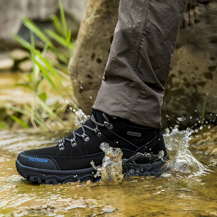 Durable men's lace-up boots for hiking