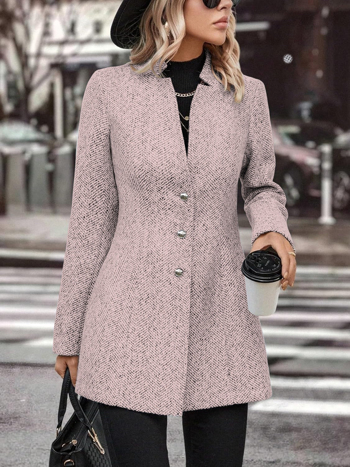 Long woollen blazer in an elegant style