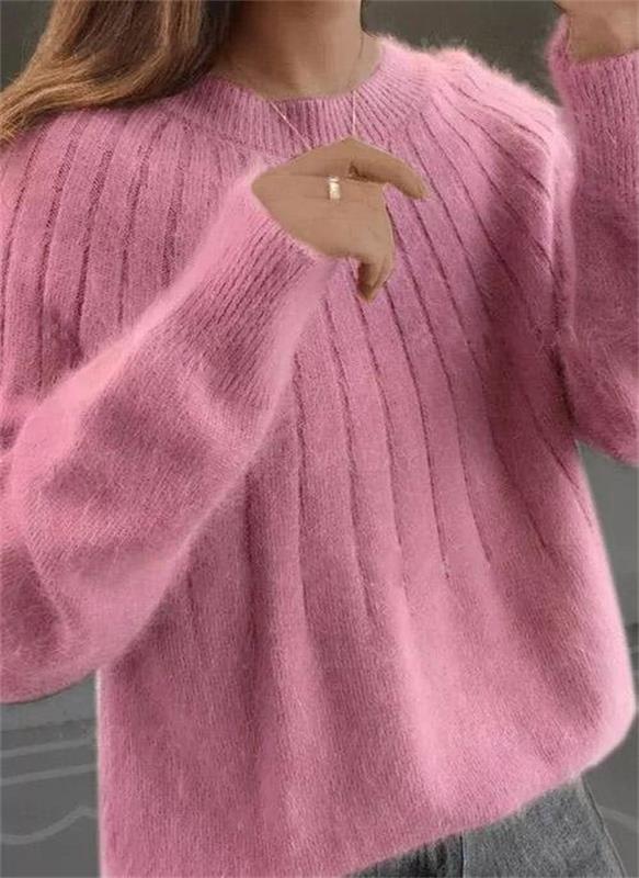 Fluffy cashmere knitted jumper