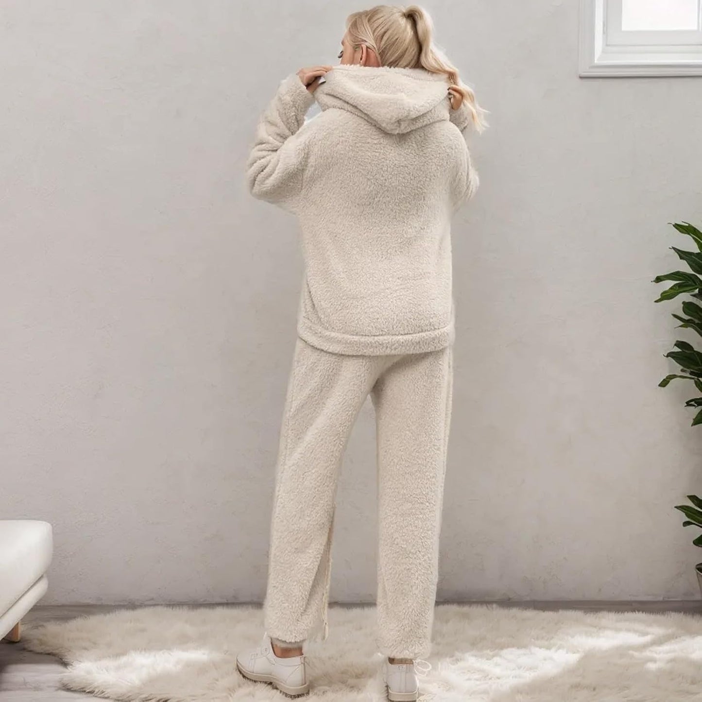 Women's Warm Winter Hoodie and Trousers Set - Cosy Fabric - Perfect for Cold Weather Comfort