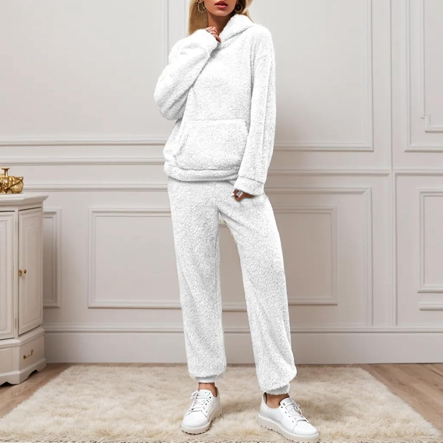 Women's Warm Winter Hoodie and Trousers Set - Cosy Fabric - Perfect for Cold Weather Comfort