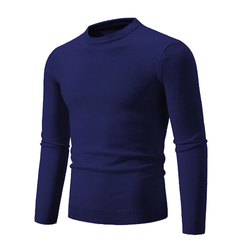 Simple round neck men's jumper with comfortable cut