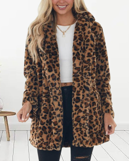 Plush jacket with leopard print