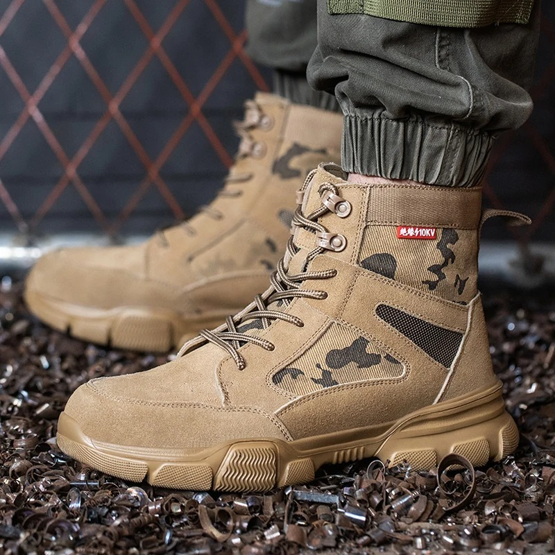 Boots with heat-resistant sole and reinforced toe protection