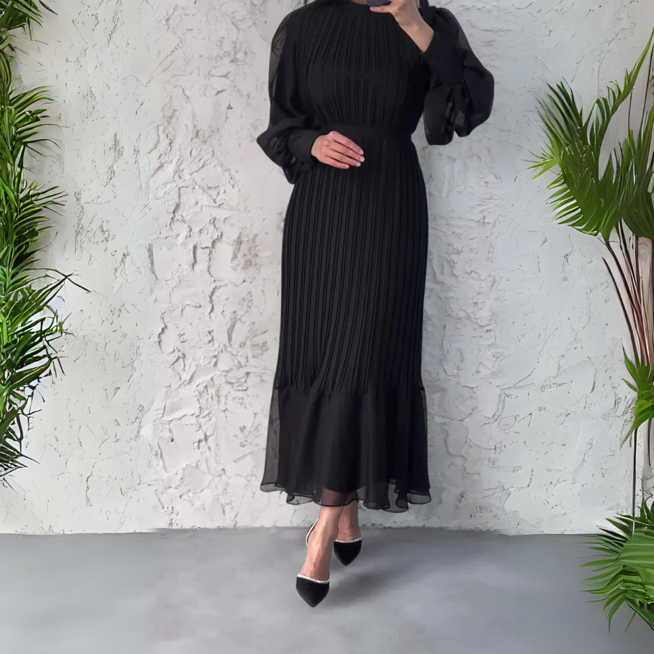 Comfortable pleated dress