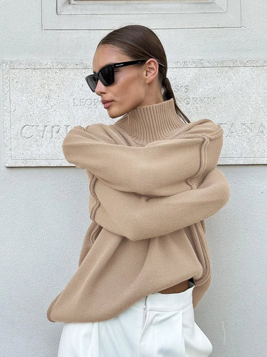 Women - Turtleneck Jumper - Loose Fit & Simple Style - Cozy Knit Fashion