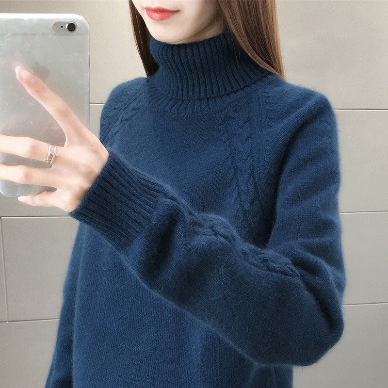 Women's Turtleneck Jumper - Elegant Loose Fit - Cozy Knit Sweater for Chic Style