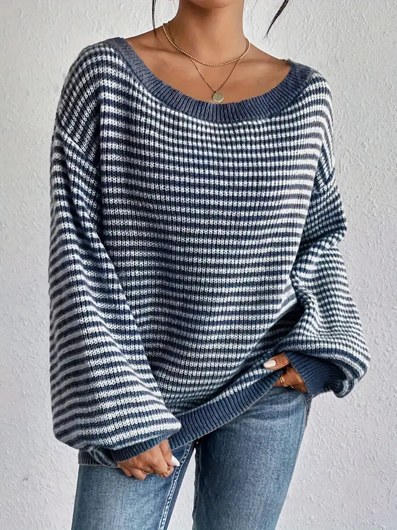 Knitted jumper with loose fit fork