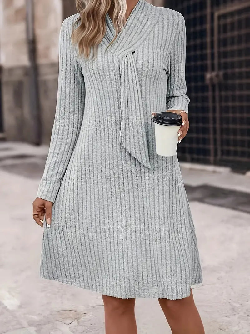 Women - Long-Sleeved Knitted Dress - Elegant and Cozy - Perfect for Any Occasion