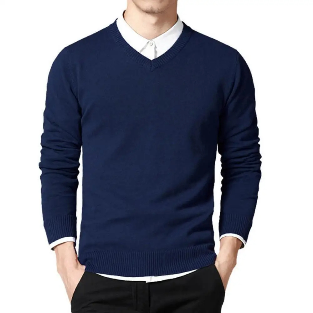 Classic V-neck men's trui for everyday wear and the office