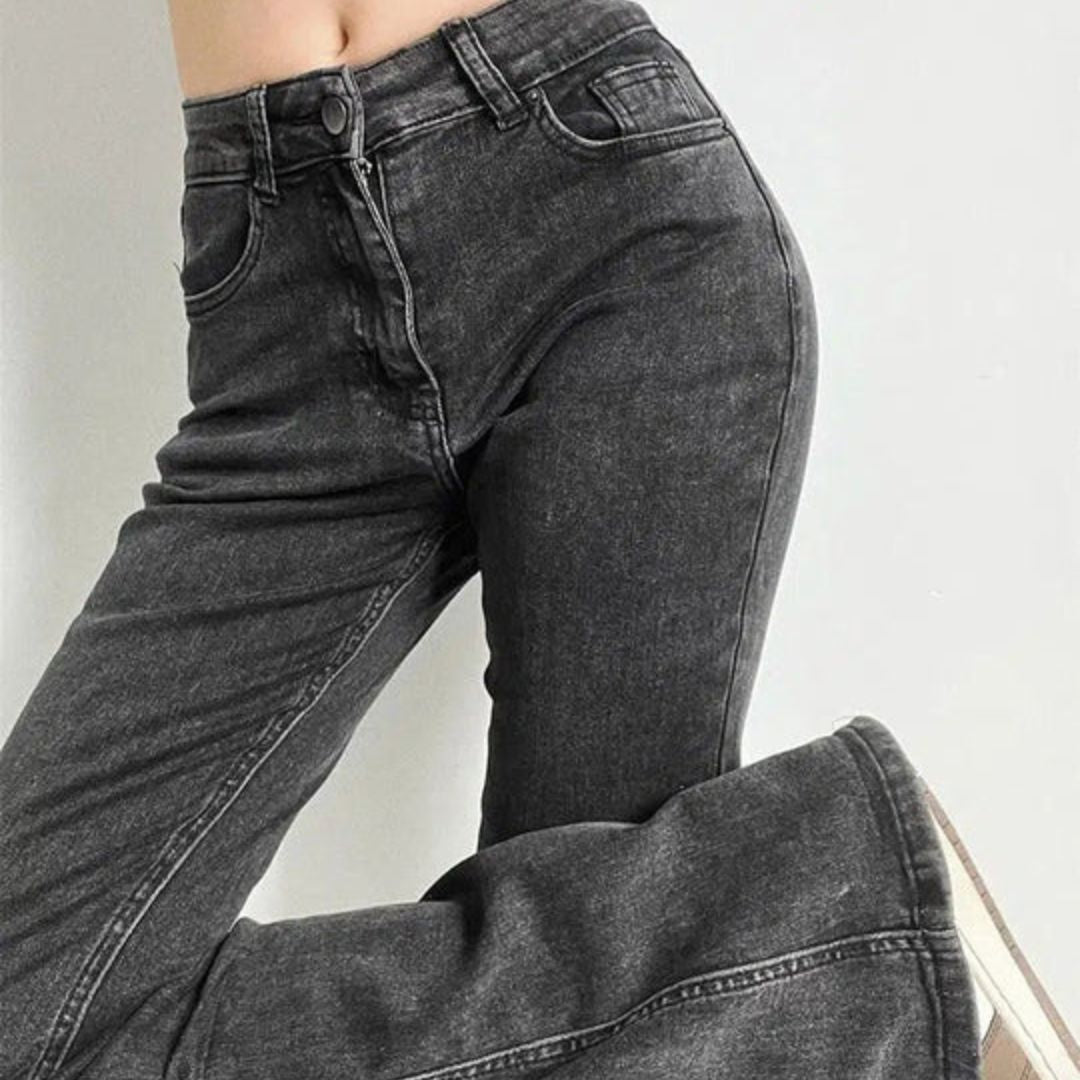 Jeans With High Waist and Heart Fringes