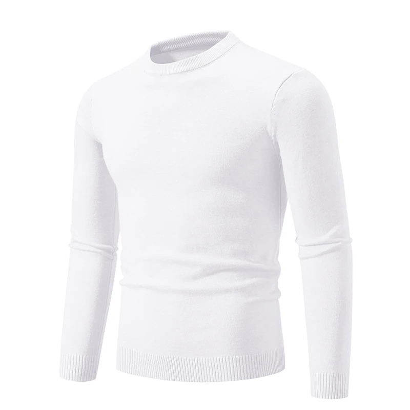 Simple round neck men's jumper with comfortable cut