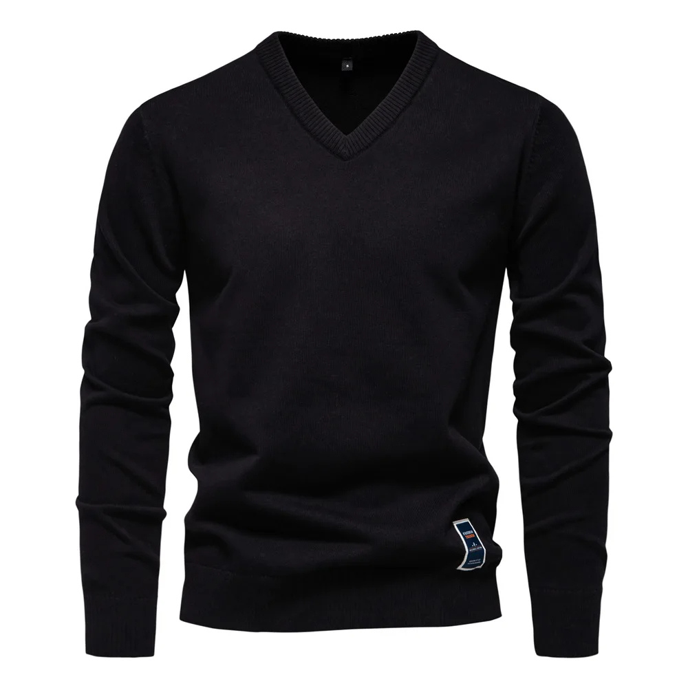 Classic V-neck men's jumper with subtle label detail