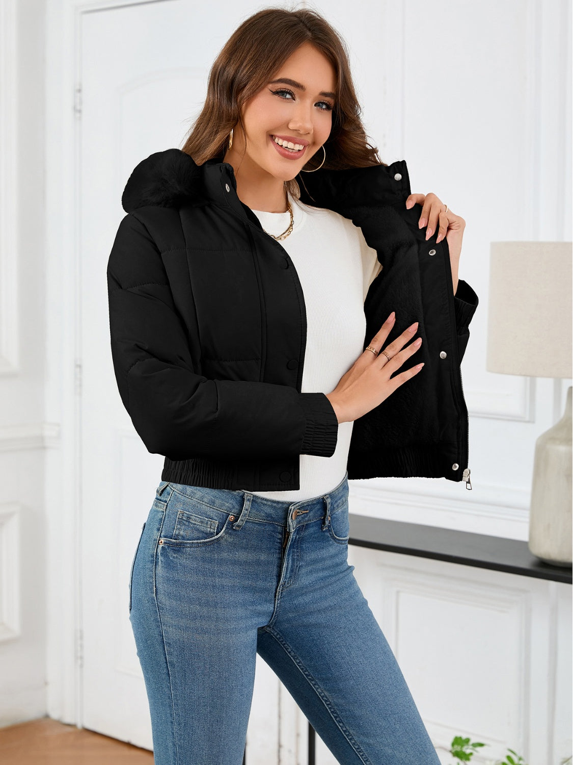 Women - Winter Coat - Cropped Design - Stylish & Warm Outerwear for Cold Weather