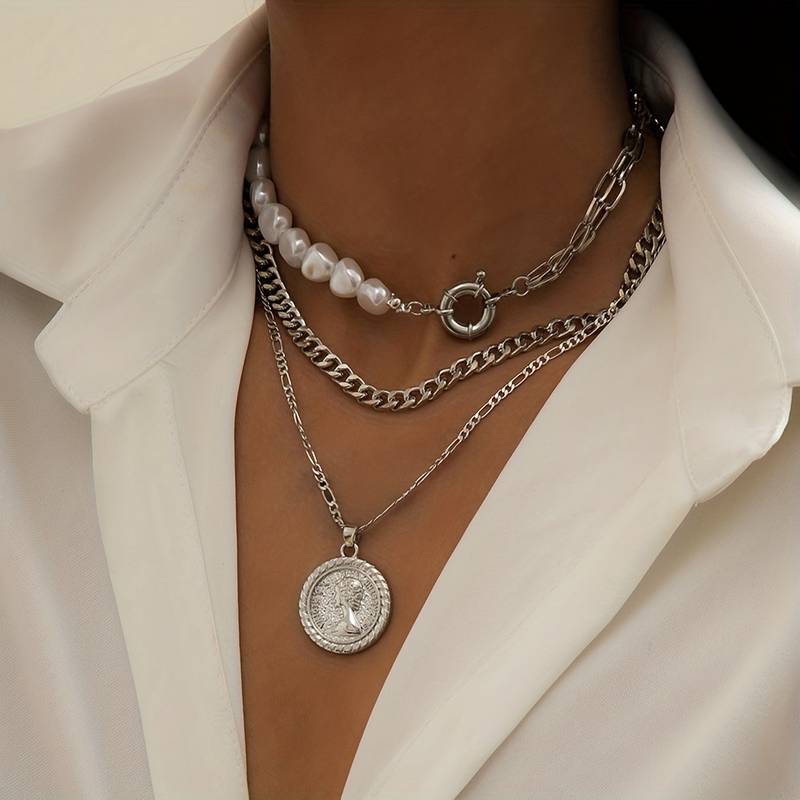 3-piece chain and pearl necklace