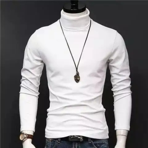 Fashionable turtleneck jumper made of soft fabric