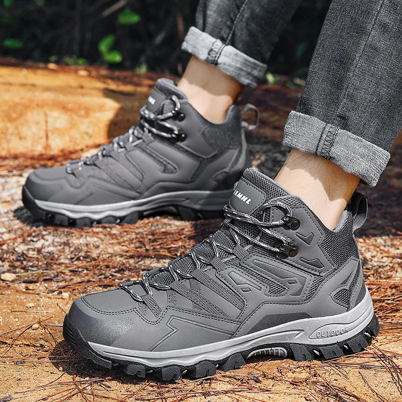 Men's Hiking Shoes Breathable and Waterproof