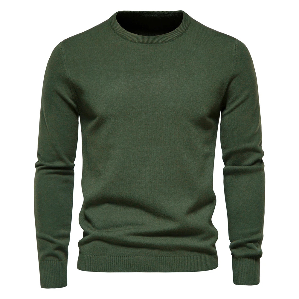 Minimalist round neck men's jumper for timeless style