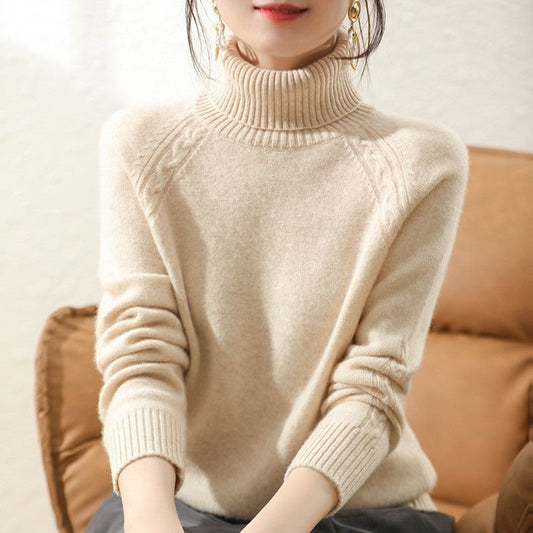 Women's Turtleneck Jumper - Elegant Loose Fit - Cozy Knit Sweater for Chic Style