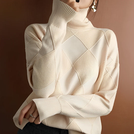 Women - Turtleneck Jumper - Elegant Loose Fit - Cozy Style for All Occasions