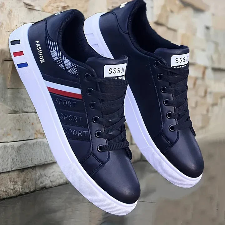 All-season sneaker with stripe pattern