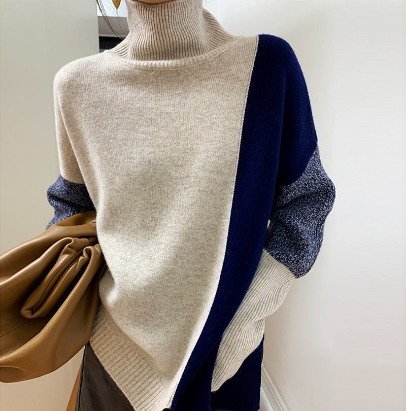 Women - Turtleneck Jumper - Wide Cut, Cozy Knit - Stylish Essential for Your Wardrobe