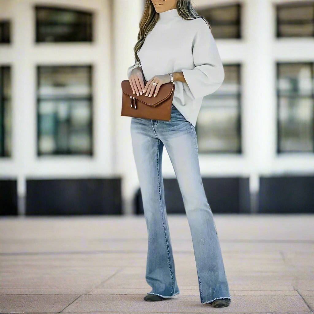 Women - Flared Trousers - High Waist, Washed-Out Style - Trendy Casual Pants for Effortless Chic