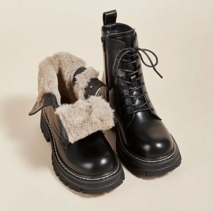 Women's fur boots