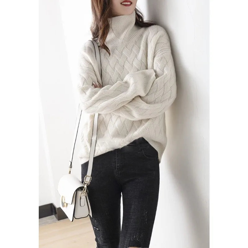 Elegant, chic cashmere sweater