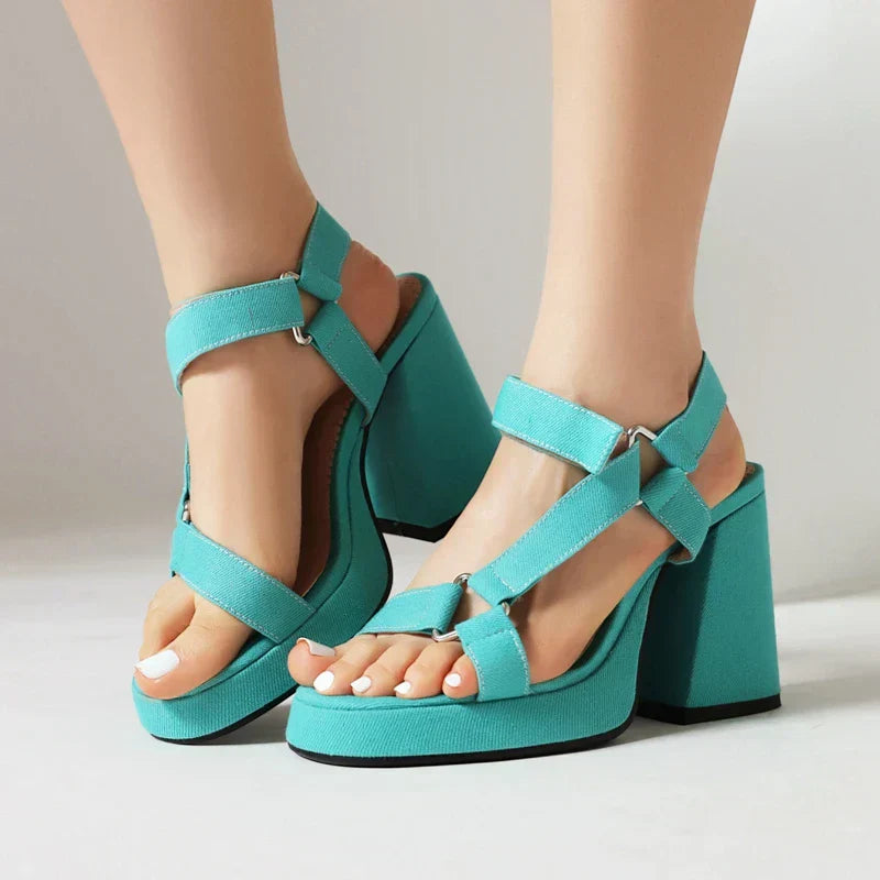 Fashionable women's sandals with thick soles