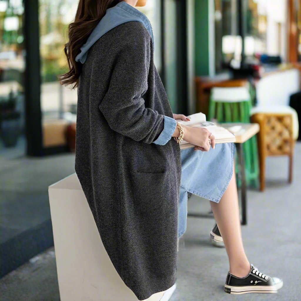 Women - Long Cardigan - Cozy Knit with Pockets - Modern Everyday Comfort