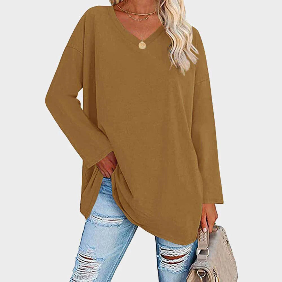 Elegant long-sleeved blouse with V-neckline