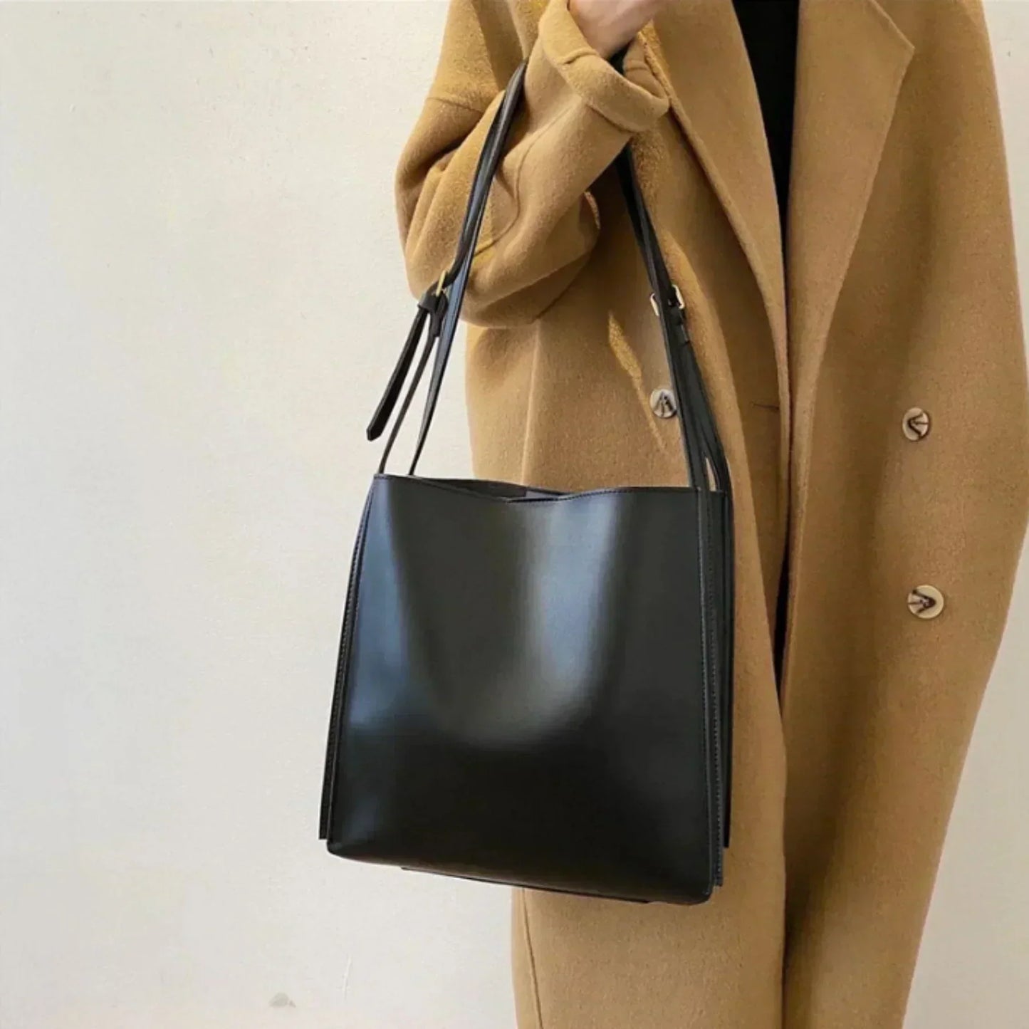 Vintage Leather Shoulder Bag