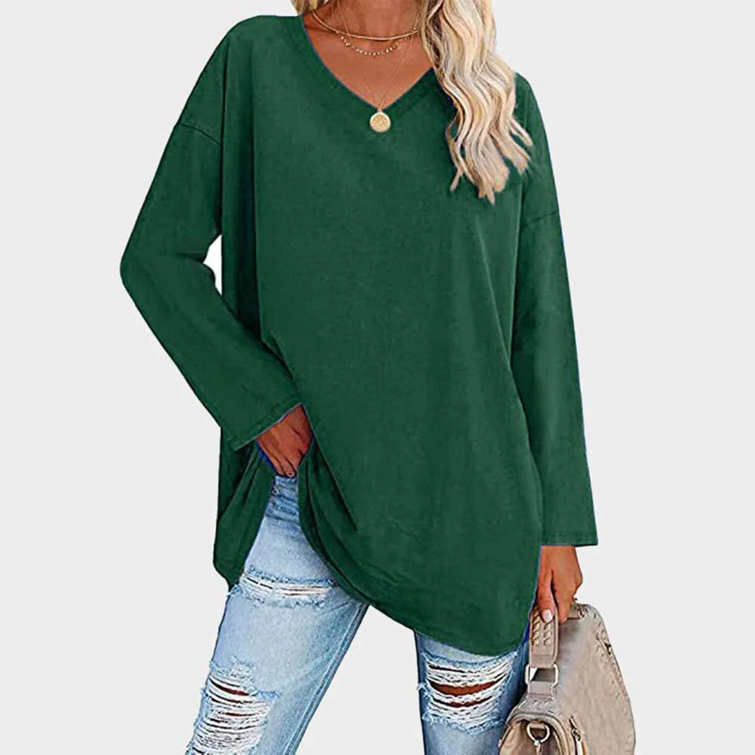 Elegant long-sleeved blouse with V-neckline