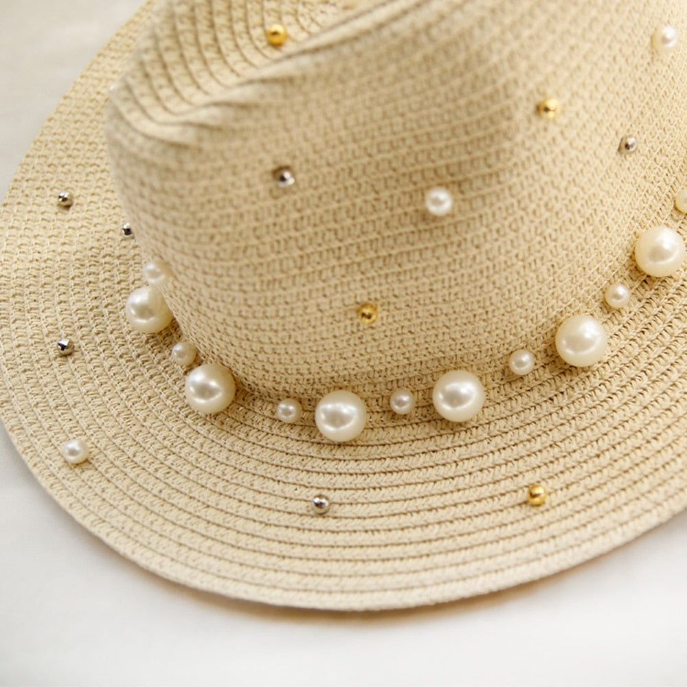 Elegant sun hat with pearl embellishments