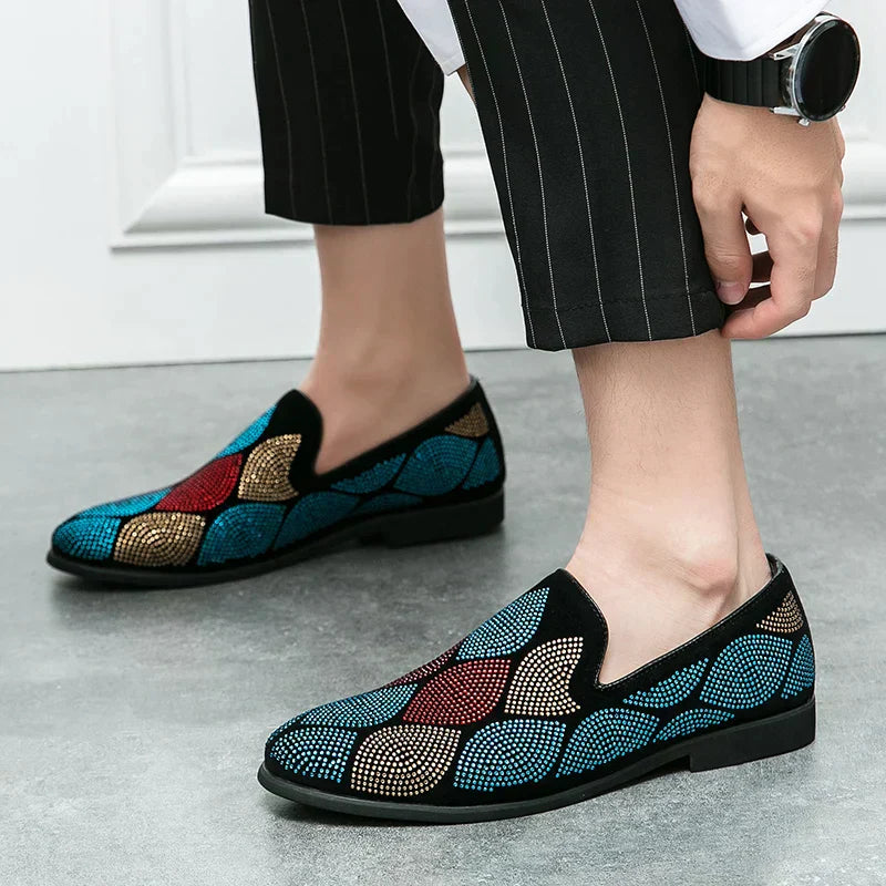 Modern slip-on shoes with geometric pattern