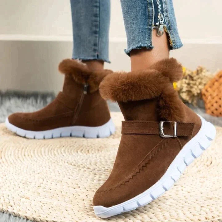 Winter boots with fur lining for women