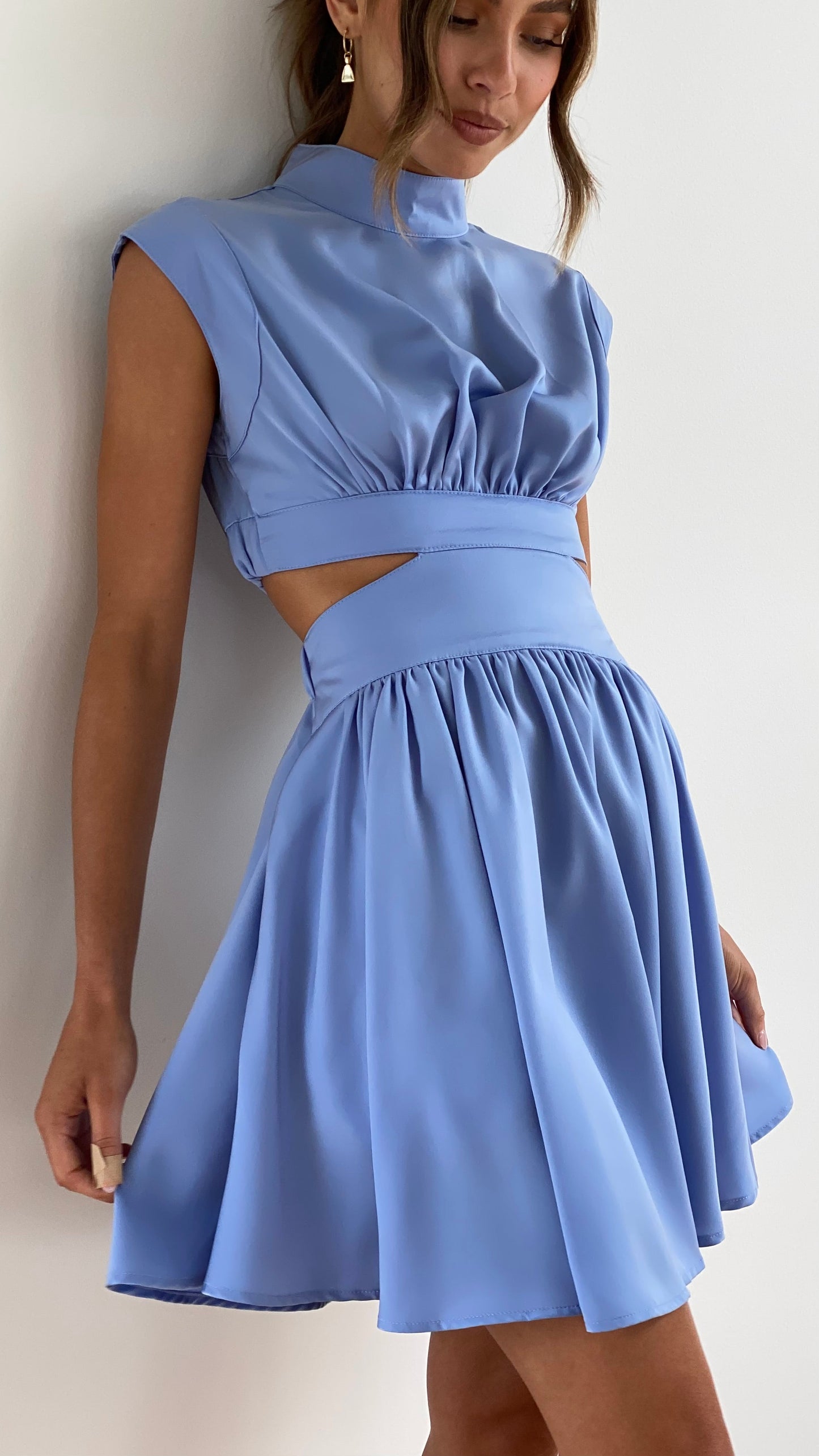 Glamorous mini dress with hollow waist