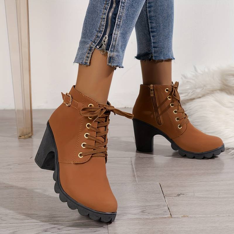 Boots with heel