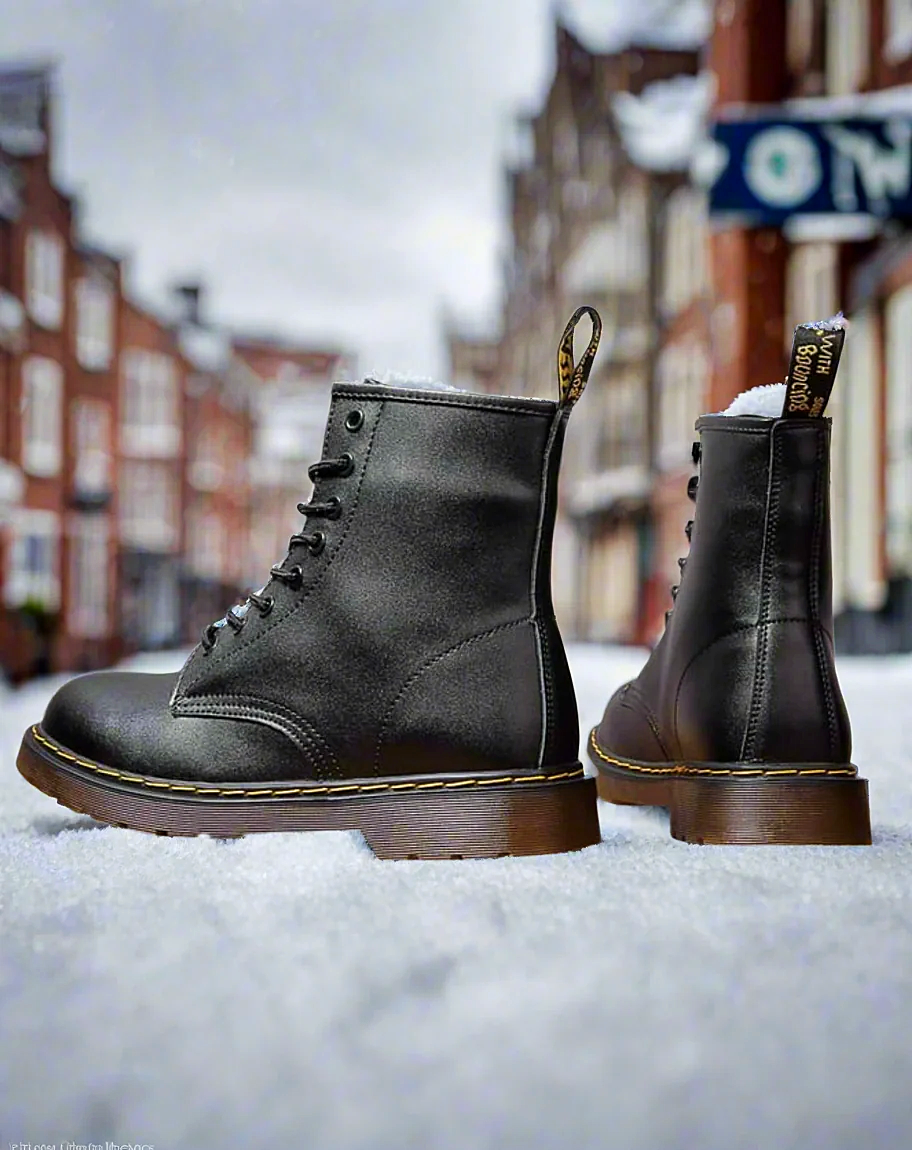 Women - Winter Boots - Leather - Stylish and Warm Footwear for Cold Weather