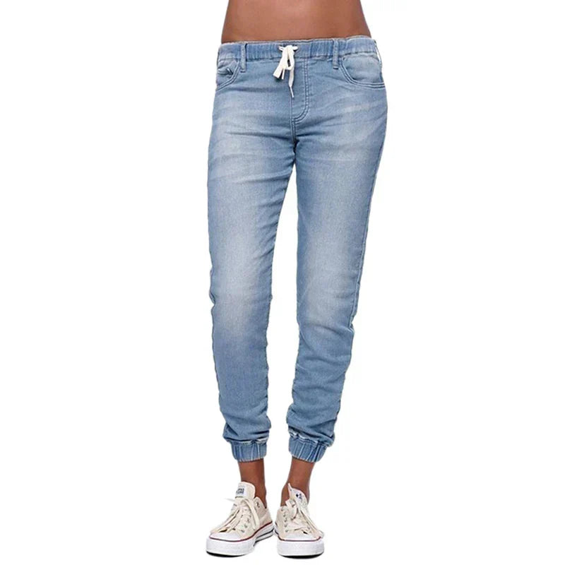 Women's jeans with low waist and bow